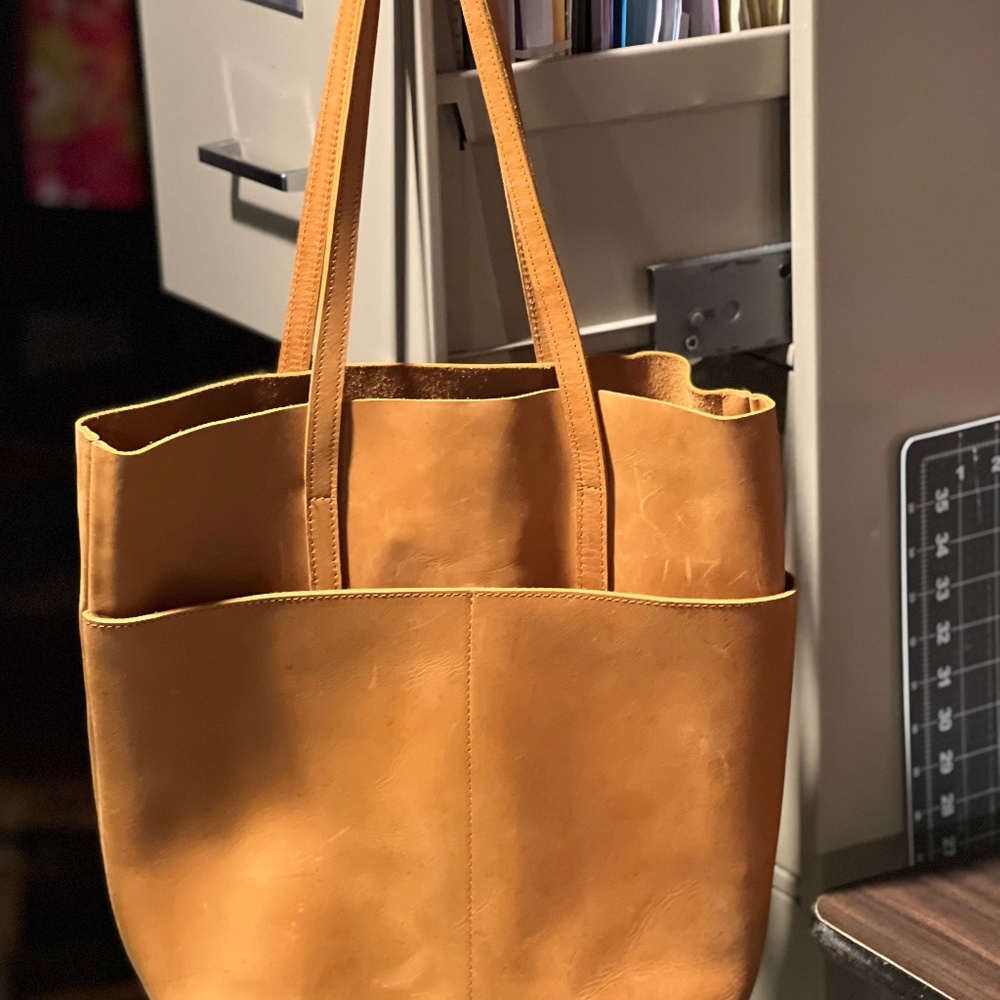 Able Selam leather tote